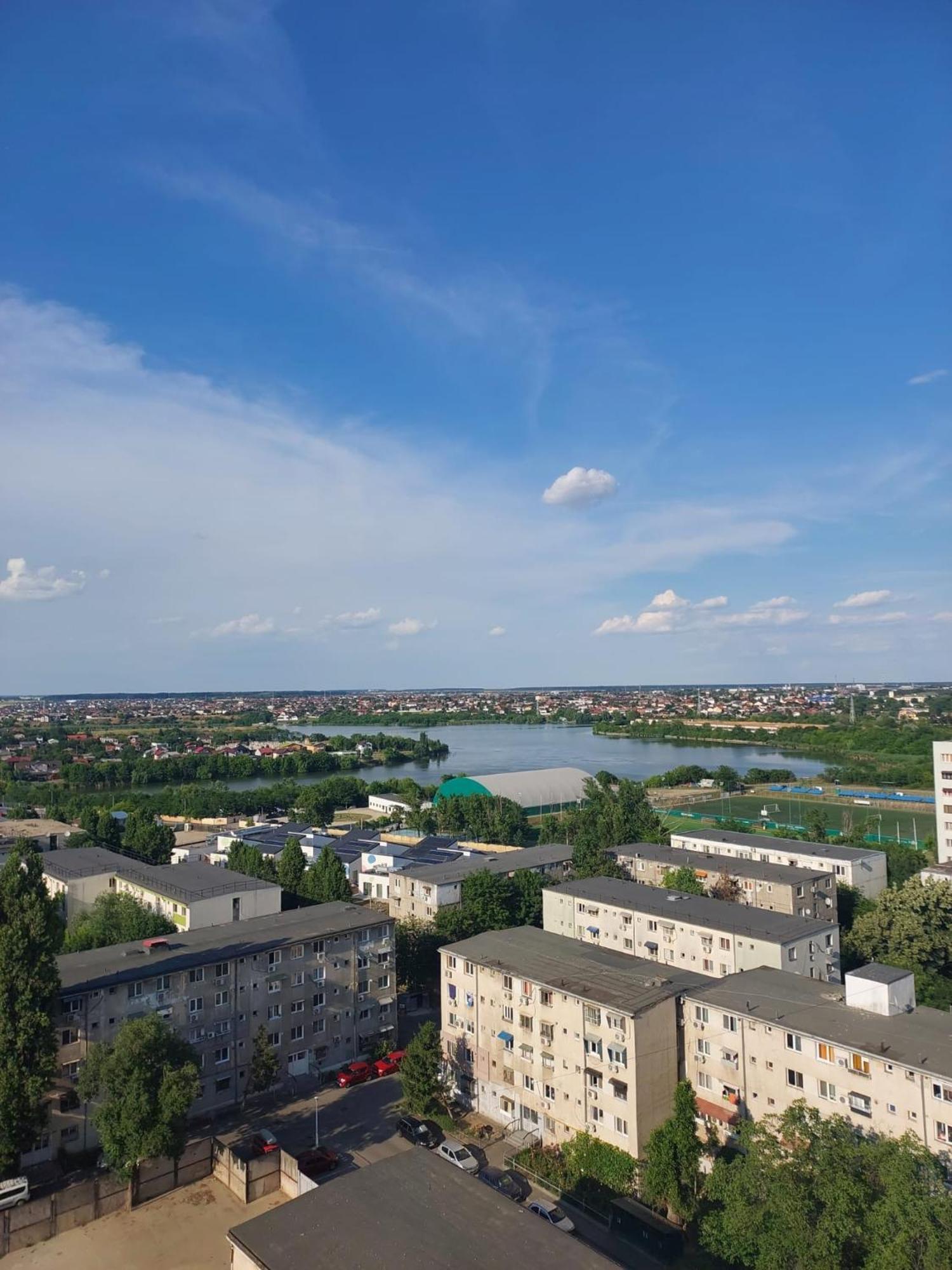 Panorama Mega Apartament Pantelimon Bukarest Exterior foto