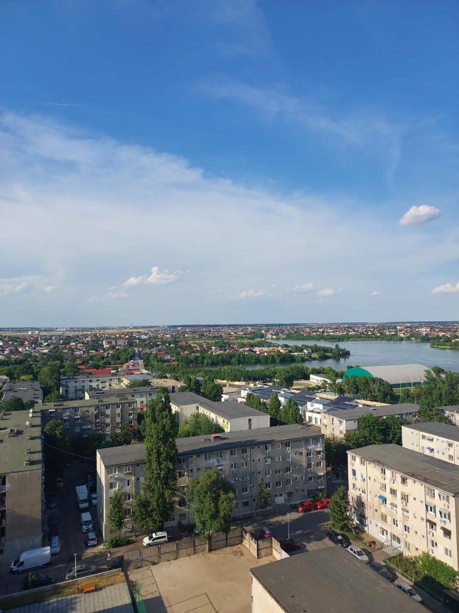 Panorama Mega Apartament Pantelimon Bukarest Exterior foto